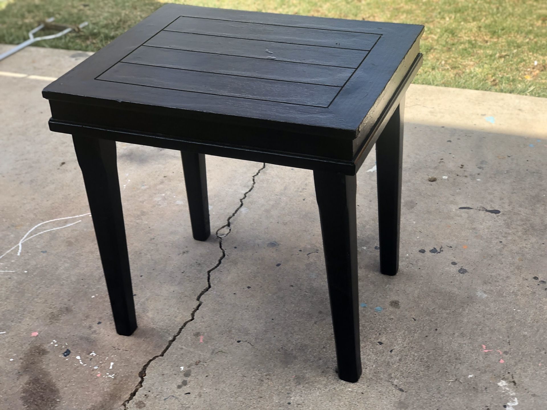 Modern Black End Table $18