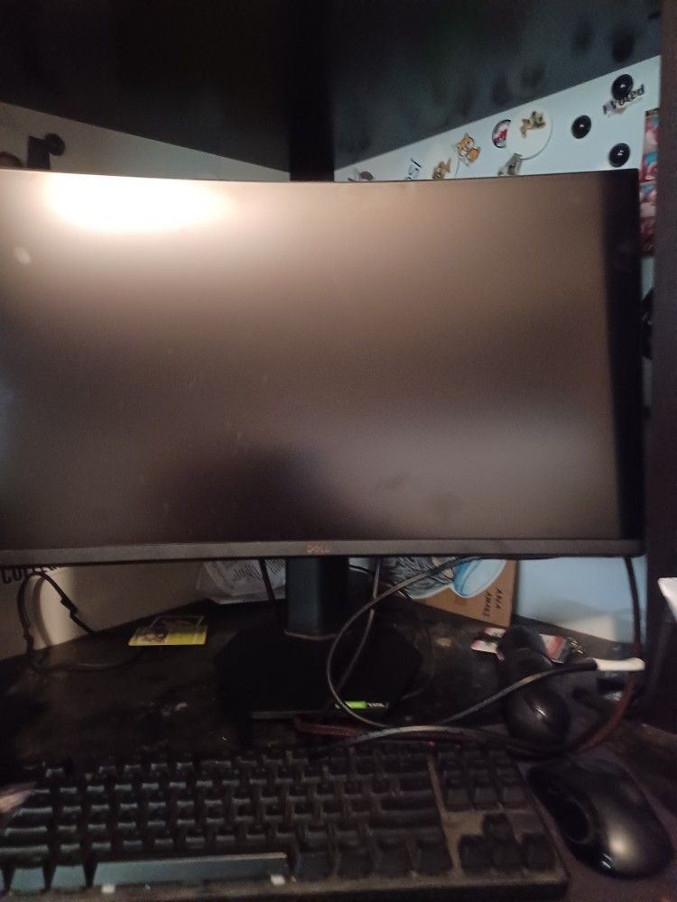 Dell 27inch Curved Monitor, With Gaming Keyboard And A Wireless Mouse