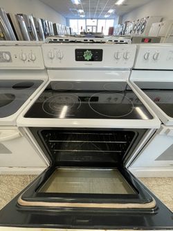 Frigidaire Electric Stove Used Good Condition With 90days Warranty  Thumbnail