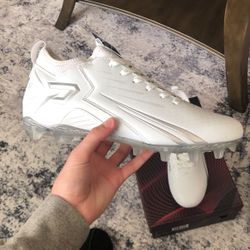 Quantum Speed White Phenom Cleats