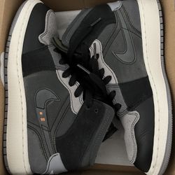 Air Jordan 1 Mid 
