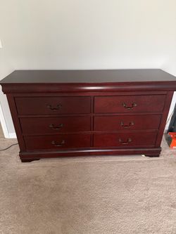 Cherry Wood 6-Drawer Dresser