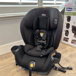 Chicco All-in-One Convertible Car Seat (New)