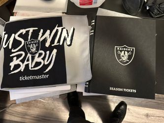 Raiders Season Ticket Gift Box (no Tickets Included)