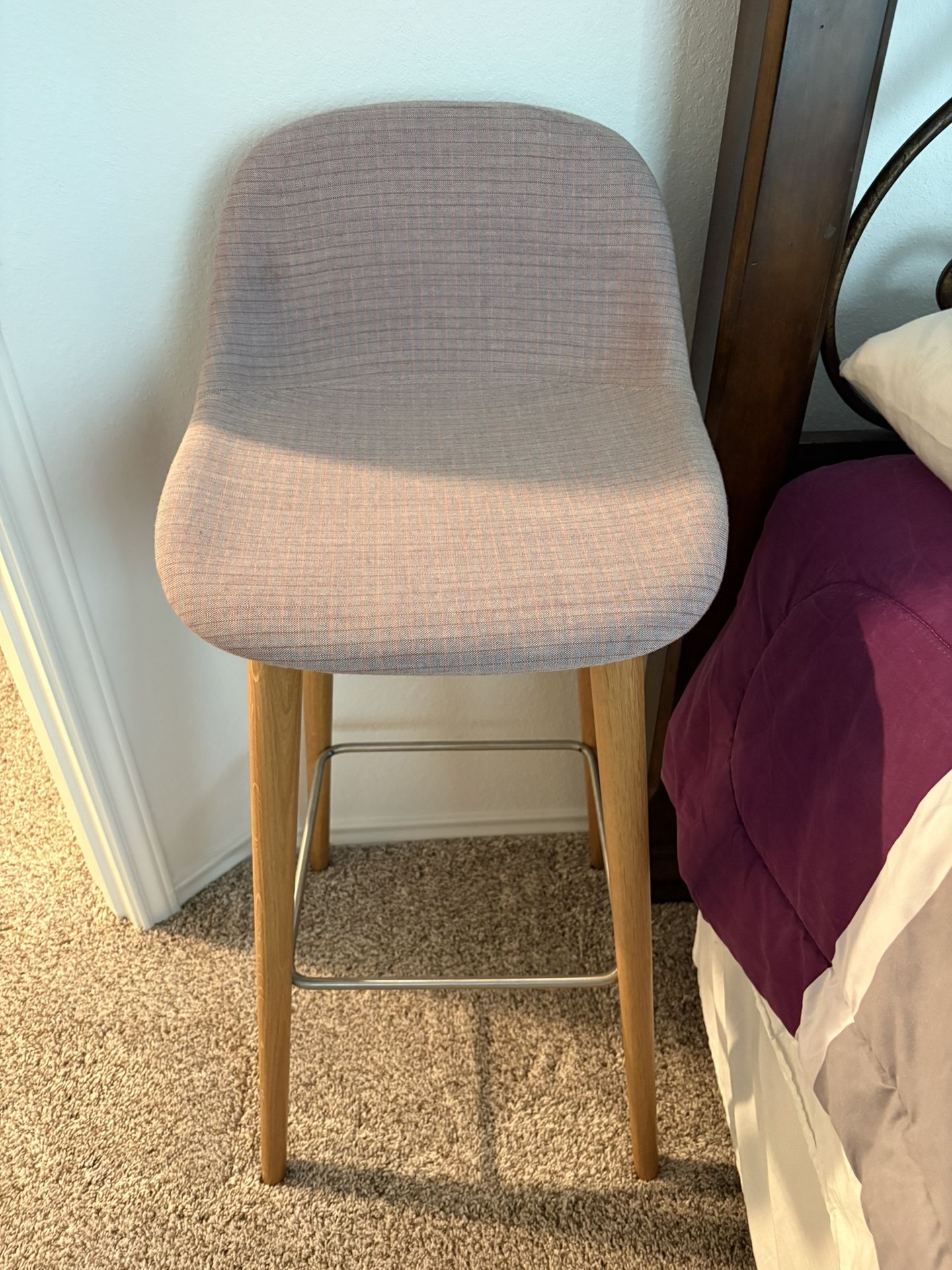 Pink Dust Color High Stool