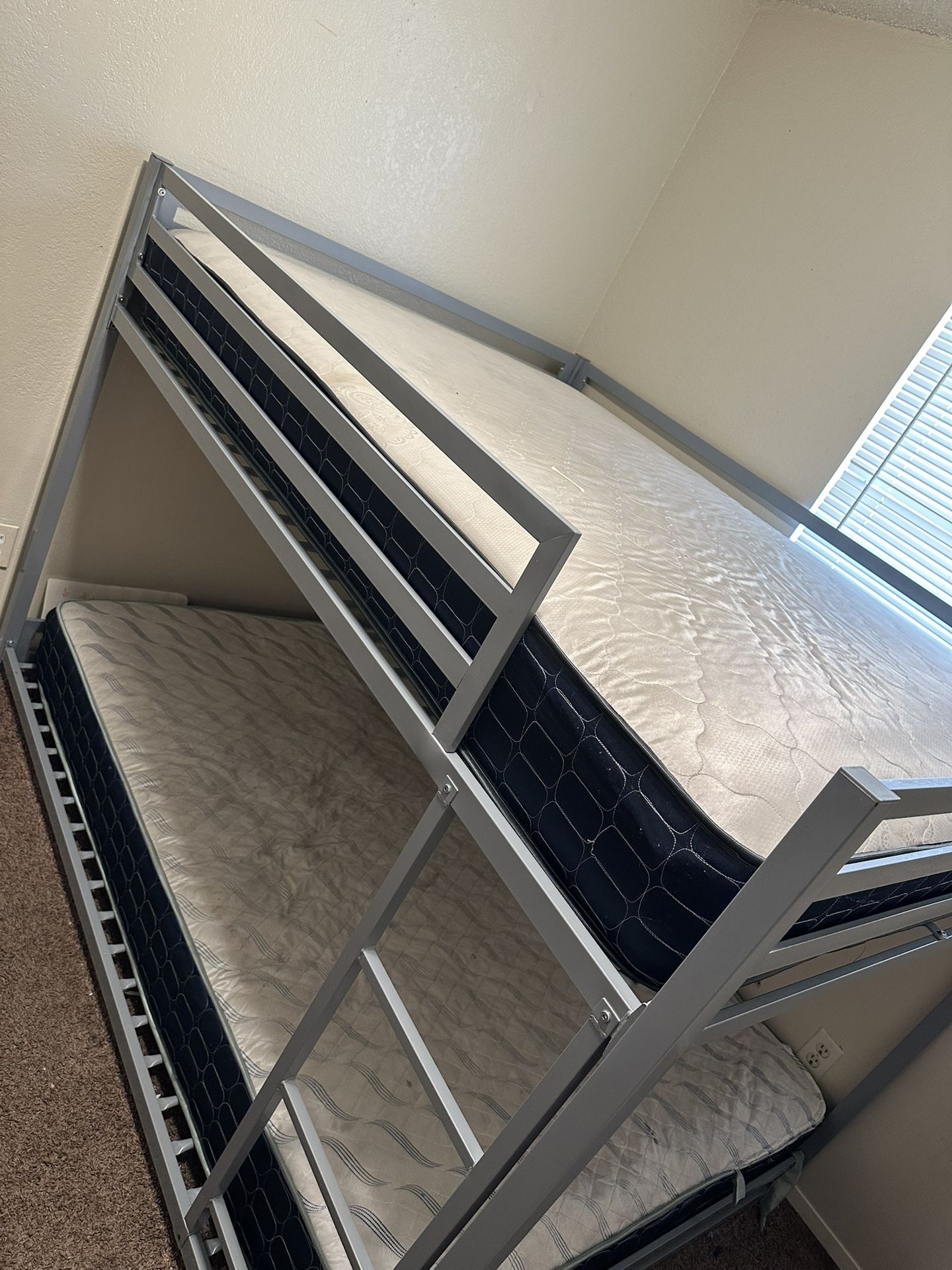 Full Size Bunk Beds With Mattress