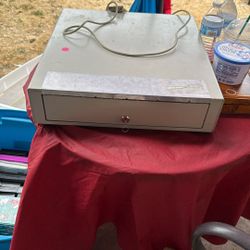 Till Cash Drawer With Keys 