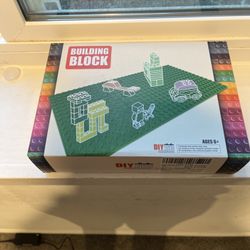 Lot 1638 & 360 piece Daze building blocks. Bulk sets. Compatible with LEGOS