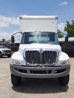 2020 International MV 26ft