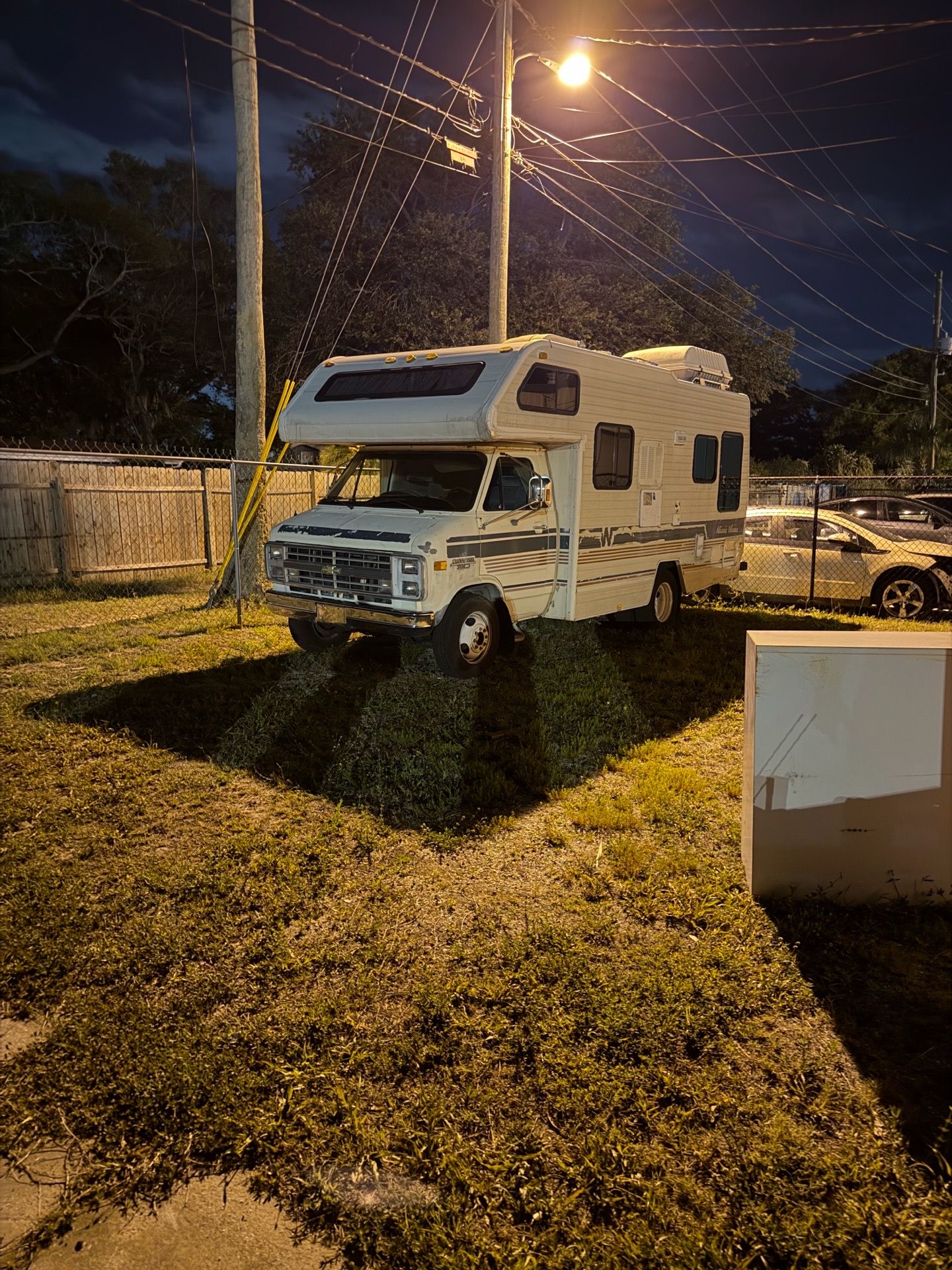 1986 Winnebago C 30 Chevy C30