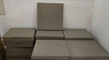 (86) Daltile Suretread Gray Matte Ceramic Tiles