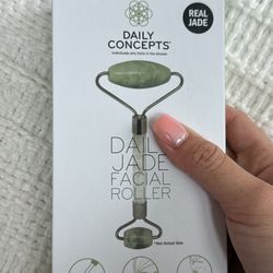 Daily Jade Facial Roller
