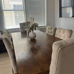 Dining Room Table and Chairs 