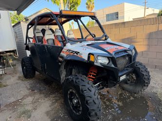 Polaris rzr 800 rubby gondon edition