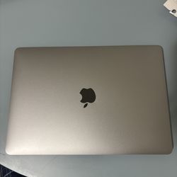 MacBook Pro 13” | i5 | 8GB RAM | 128GB SSD | Clean 