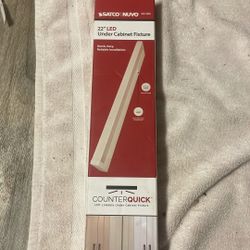 CounterQuick 120 LED 22 inch White Under Cabinet & Cove, Linear Strip