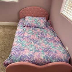 Twin size platform bed frame