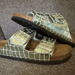 New BIRKENSTOCK Arizona Women Size 7.5 (EU 38)Green Glitter Sandals Flip Flops