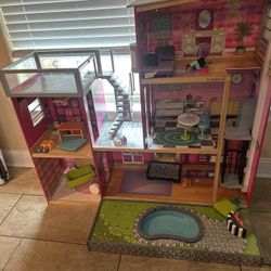 Large Dollhouse 