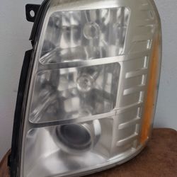 2007/1010 Cadillac Escalade Left Headlight Assembly Xenon