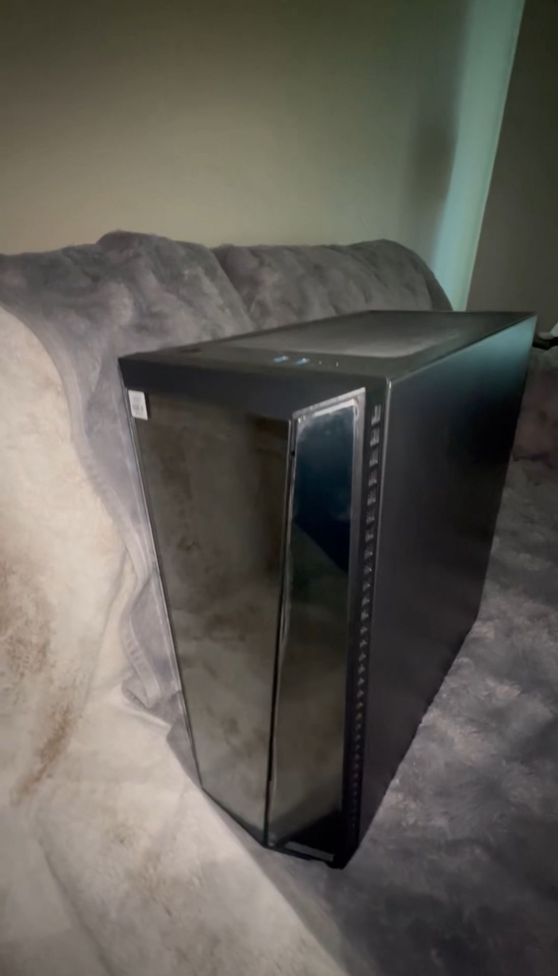 Ibuypower Pc Comes With Monitor And Keyboard And Mouse
