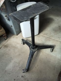 Chicago Heavy Duty Machine Stand