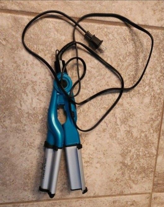 TIGI Bed Head Wave Artist Deep Waver for Beachy Waves