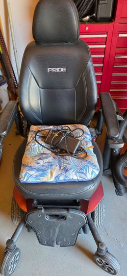 Pride jazzy air powered wheel chair