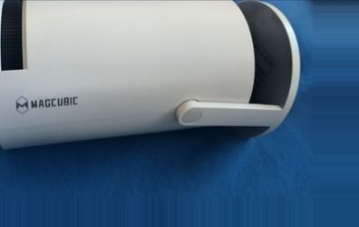 Magcubic HY300pro LCD Projector