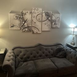 Beautiful Living Room Set $450  