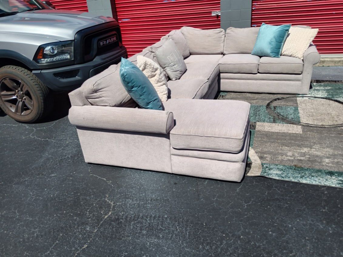 Oversized Sectional Sofa 