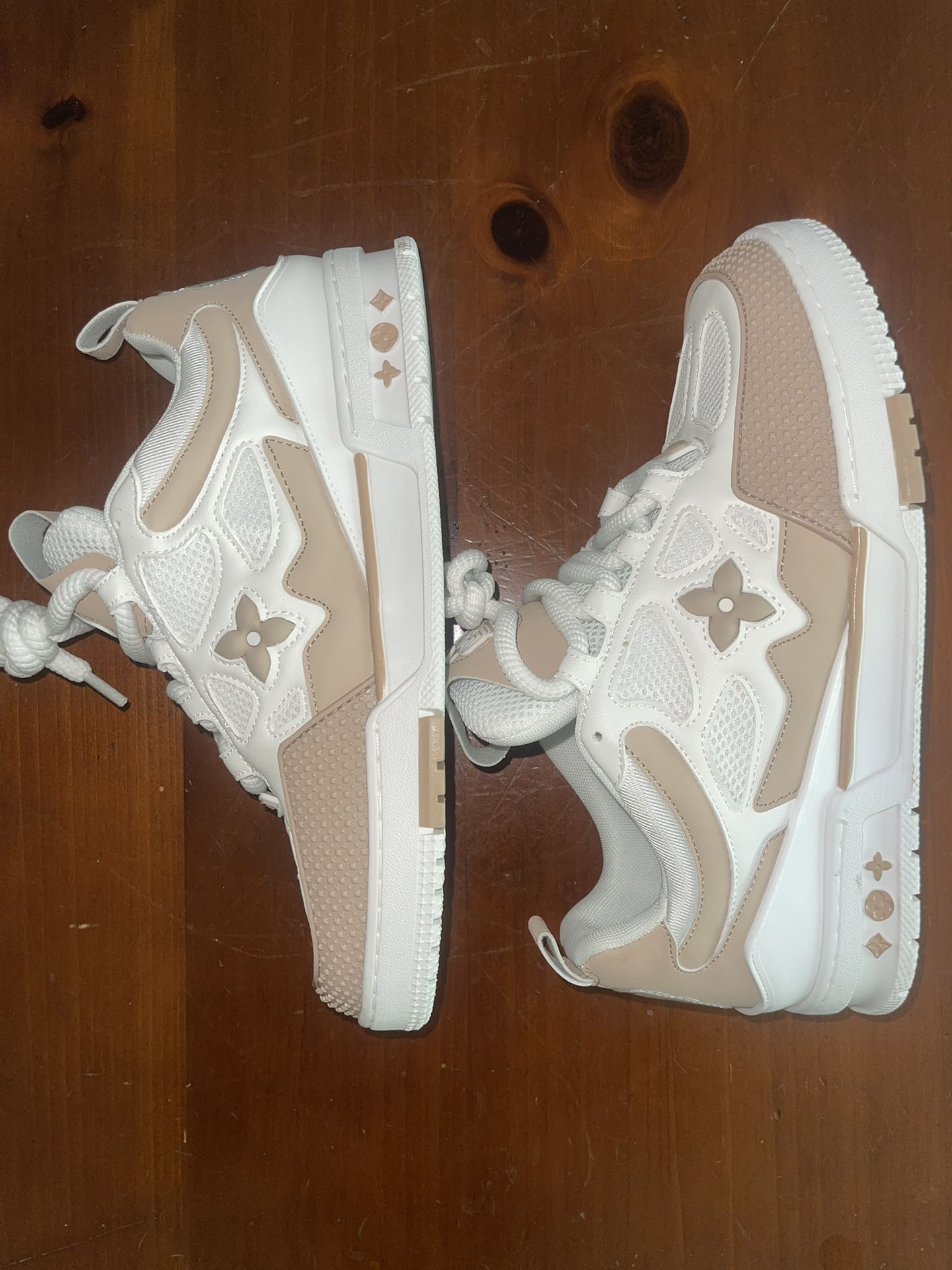 Louis Vuitton Skaters