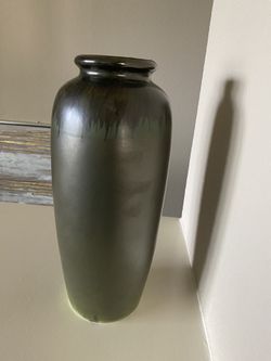 CERAMIC VASE