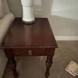 Ethan Allen End table