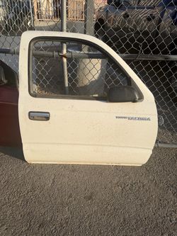 2000 Toyota Tacoma right door manual