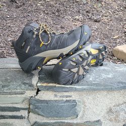 Keen Lansing Mid Safety Boots