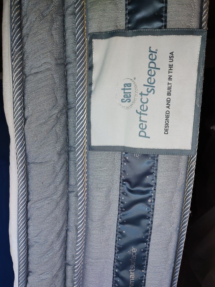 King Size Serta Perfect Sleeper Smart Surface Pillow Top