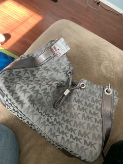 Micheal Kors Purse
