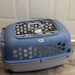M Dog Kennel Exelent Condition