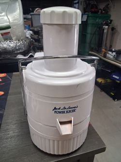 TRISTAR PRODUCTS INC.
Jack LaLanne's Power Juicer
Model: CL-003AP