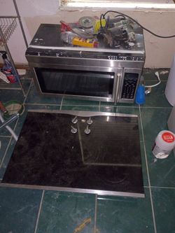 Over the range microwave and stove top.jen air