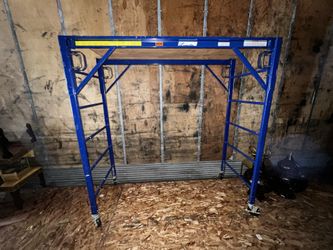 Louisville Rolling Scaffold