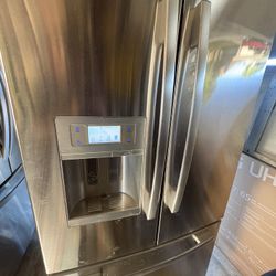 🔥 QUICK SALE 300!!!! – Whirlpool Gold Stainless Steel Refrigerator 🔥