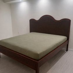 Classic Wooden Bedframe / Headboard