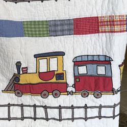 Company Kids Twin Quilt And Sheets