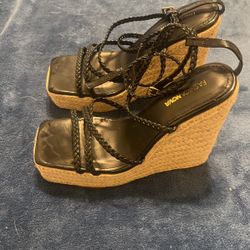 Ladies Wedge Shoes, Size 10