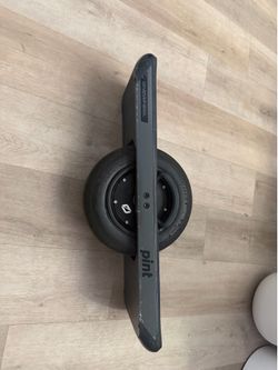 Onewheel Pint — Only 6 Miles!