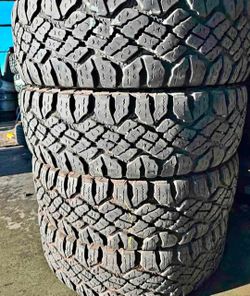 275 70 18 Goodyear tires Con 80% de Vida Las 4