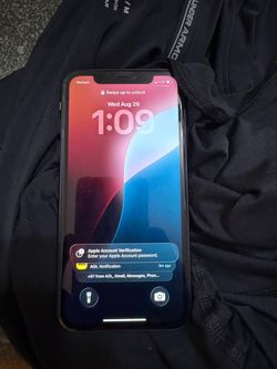 Apple iPhone 11 like new on used 1 week