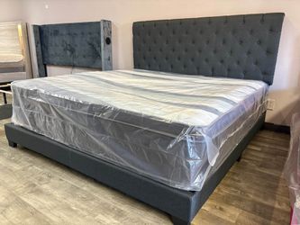 🔥 Dark Gray/Black Tufted Upholstered Wingback Bed Frame Atlanta | King & Queen - Mattress + Box Spring